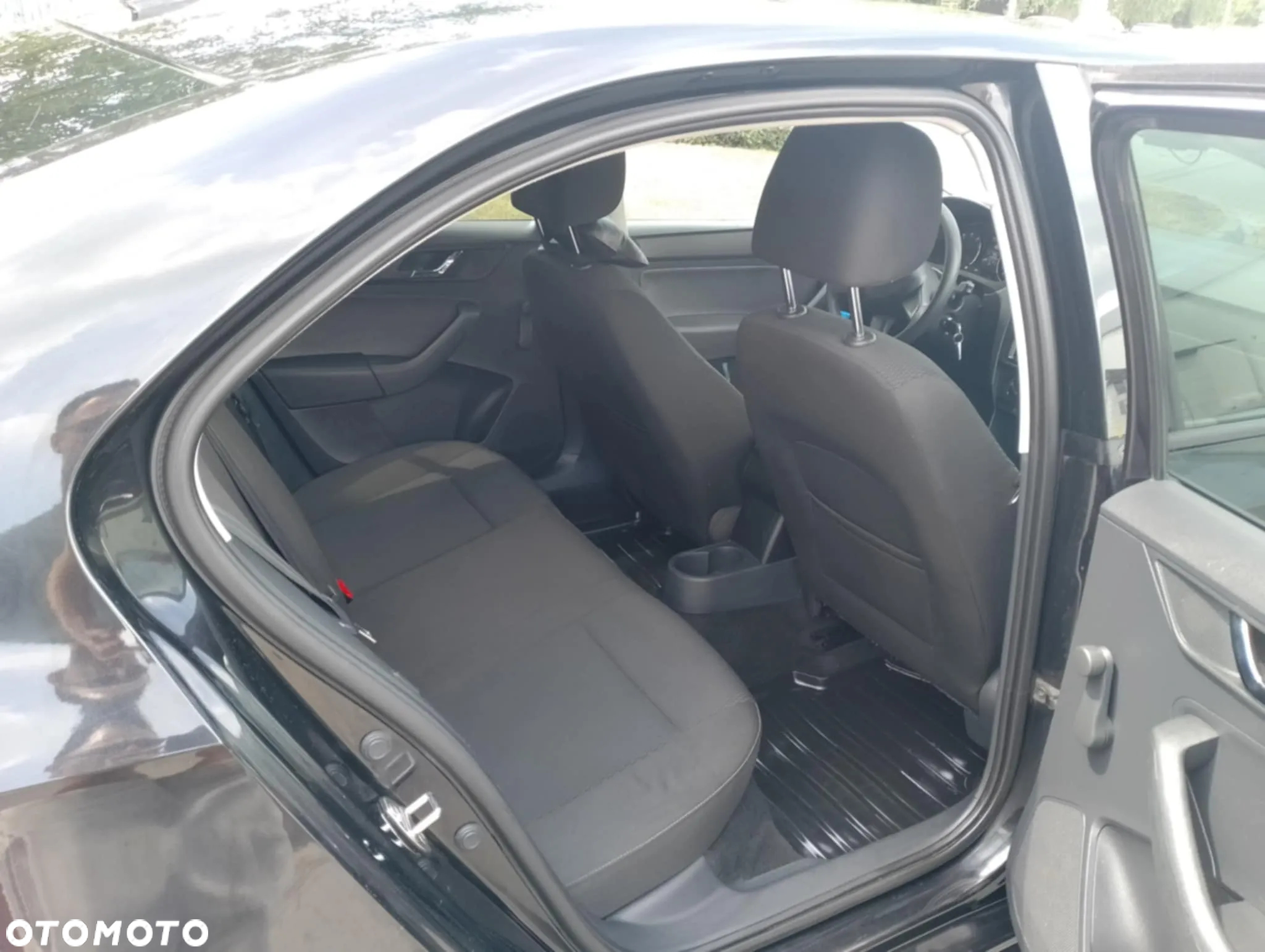 Skoda RAPID 1.2 Active - 3