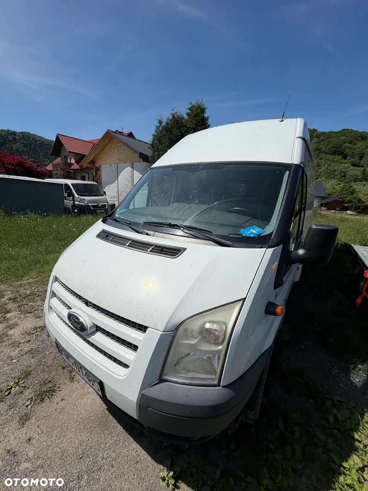 Ford Transit 350L RWD - 1