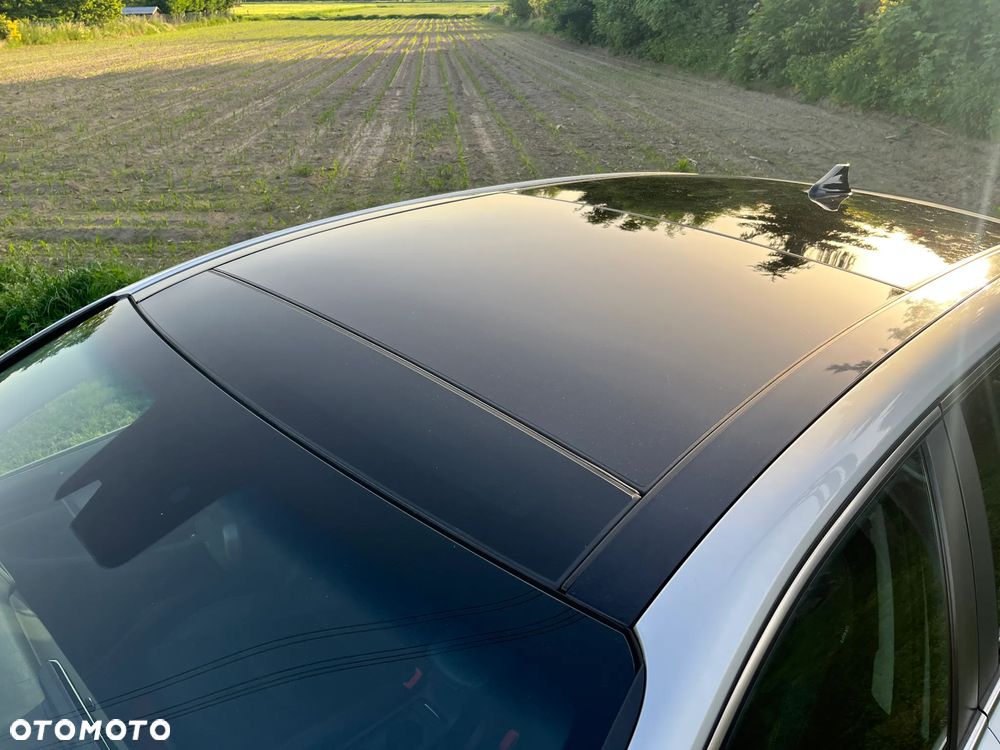 Hyundai i30 1.6 D Premiere Luxury DCT - 10