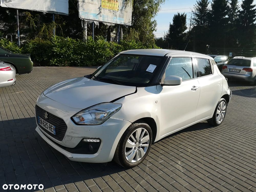 Suzuki Swift 1.2 Premium Plus - 1