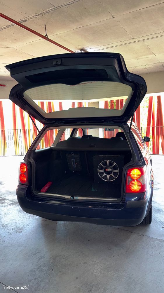 VW Passat 1.9 TDi Comfortline - 26