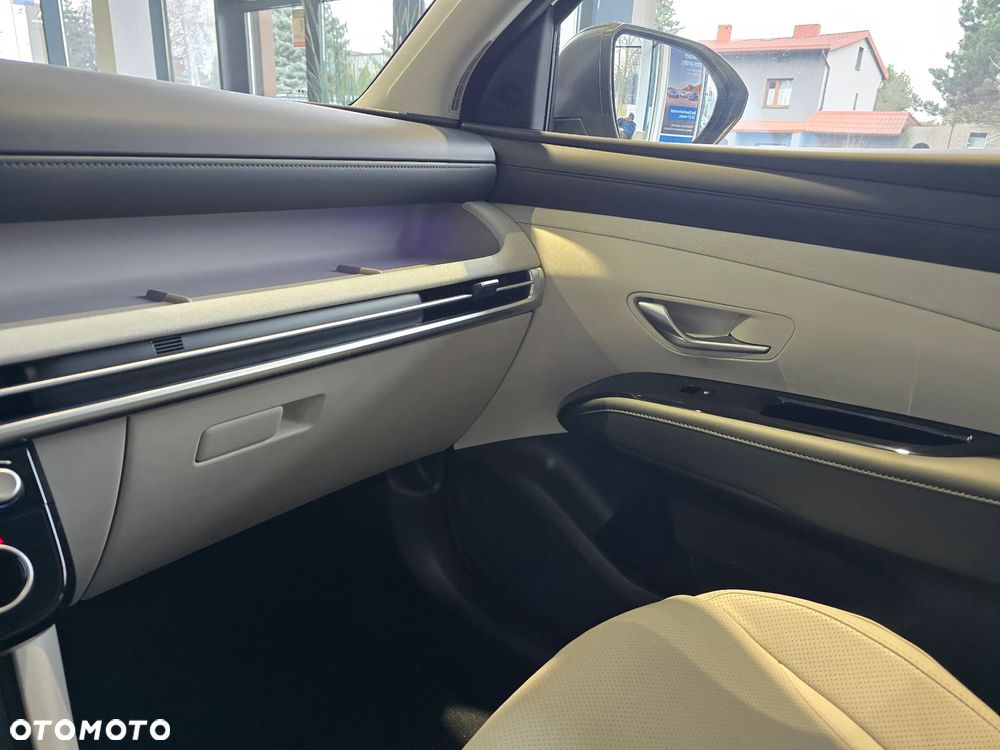 Hyundai Tucson 1.6 T-GDi HEV Platinum 2WD - 16