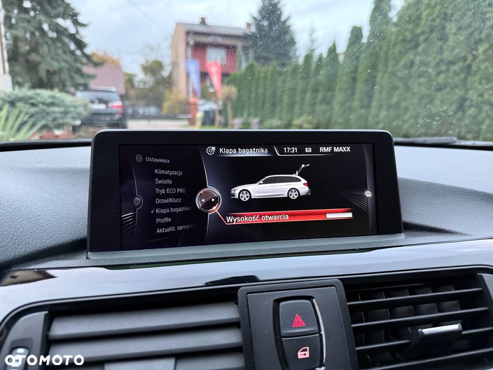 BMW Seria 3 320d Sport-Aut Sport Line - 30