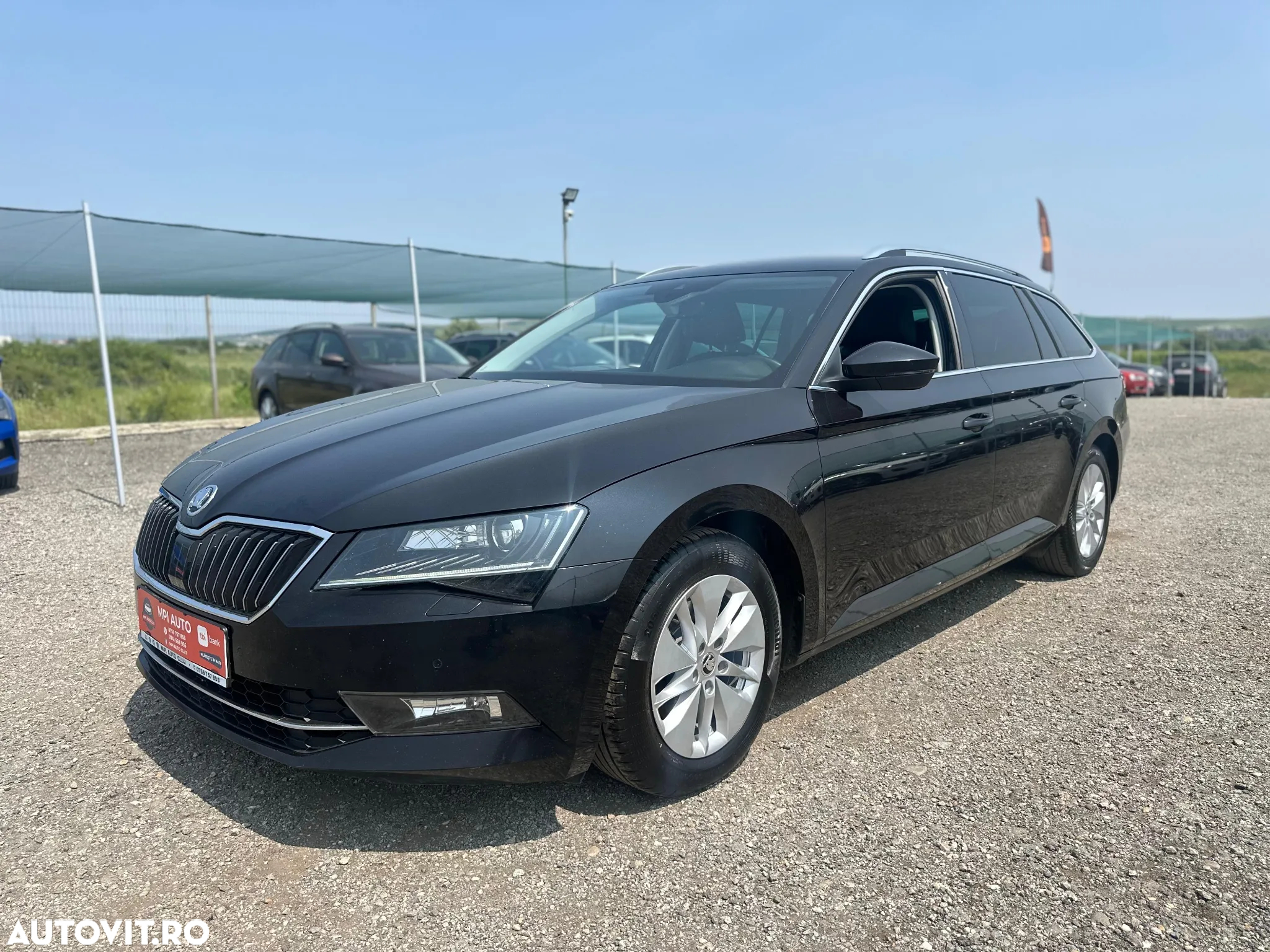 Skoda Superb 2.0 TDI DSG Style - 4