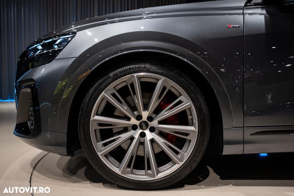 Audi Q8 - 9