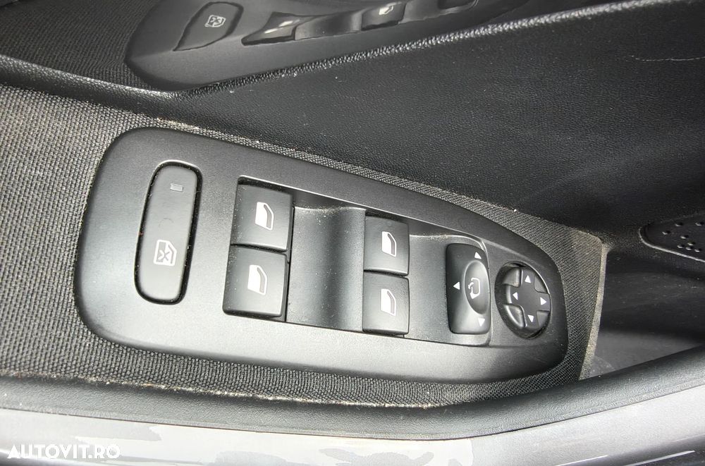 Peugeot 2008 PureTech 110 Style - 15