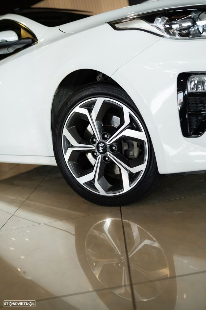 Kia Ceed SW 1.6 CRDi MHEV Dynamic - 8