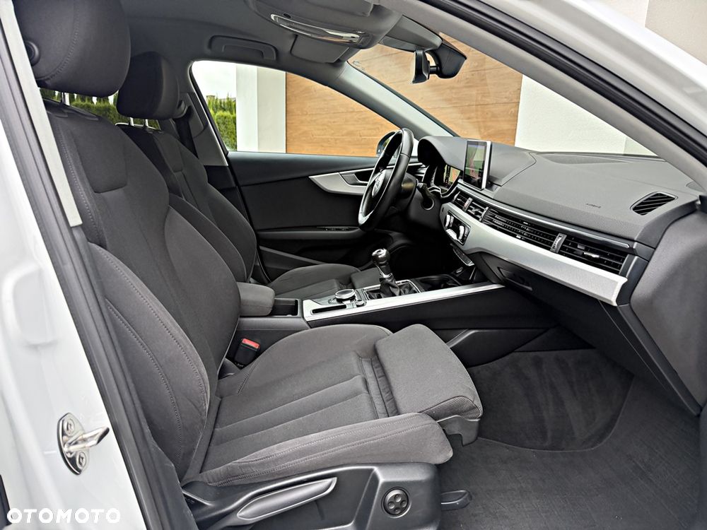 Audi A4 Avant 2.0 TFSI ultra sport - 22