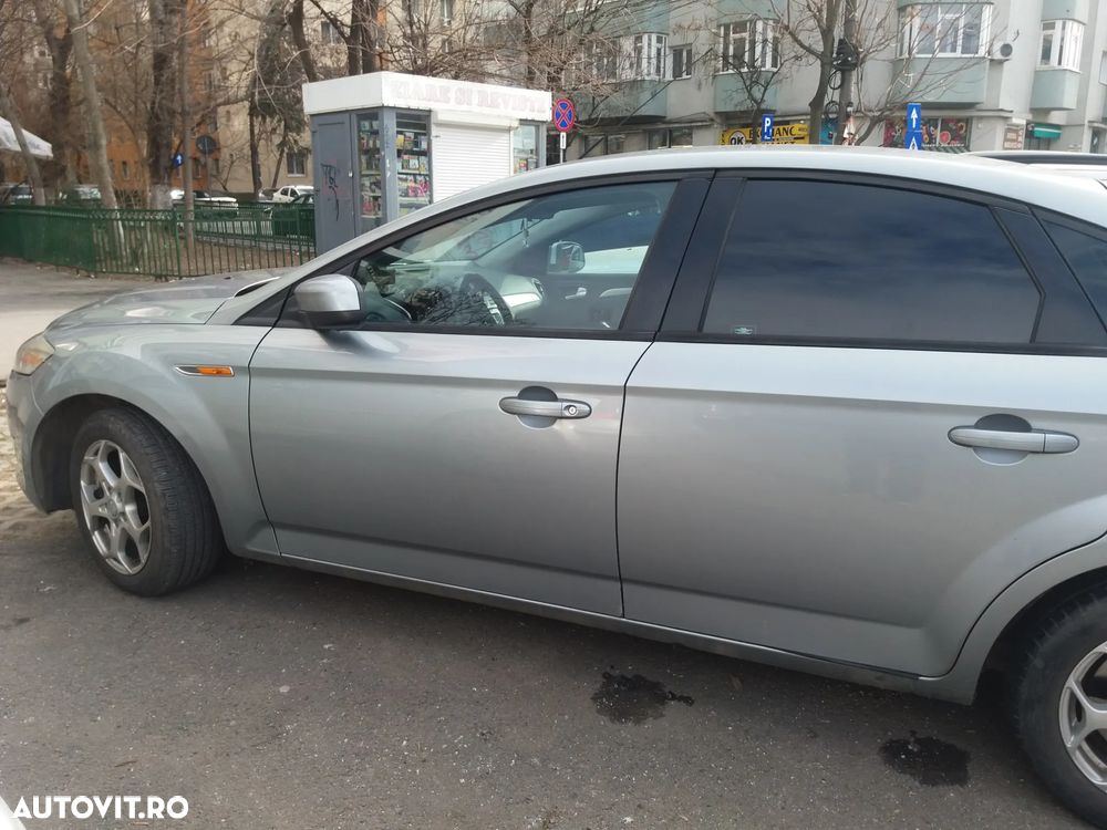 Ford Mondeo 1.8 TDCi Trend - 9