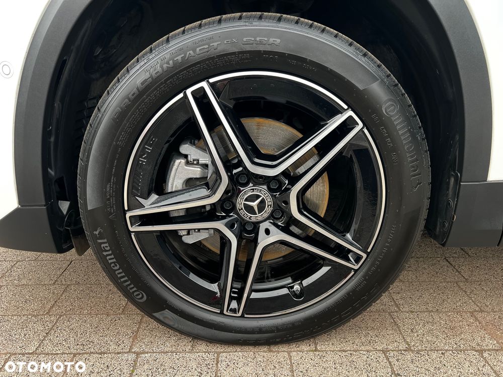 Mercedes-Benz GLA 250 4Matic 7G-DCT AMG Line - 27