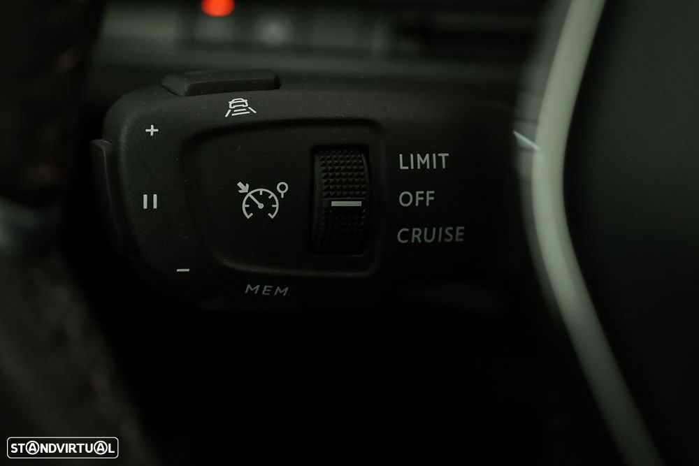 Peugeot 3008 1.2 PureTech GT EAT8 - 17