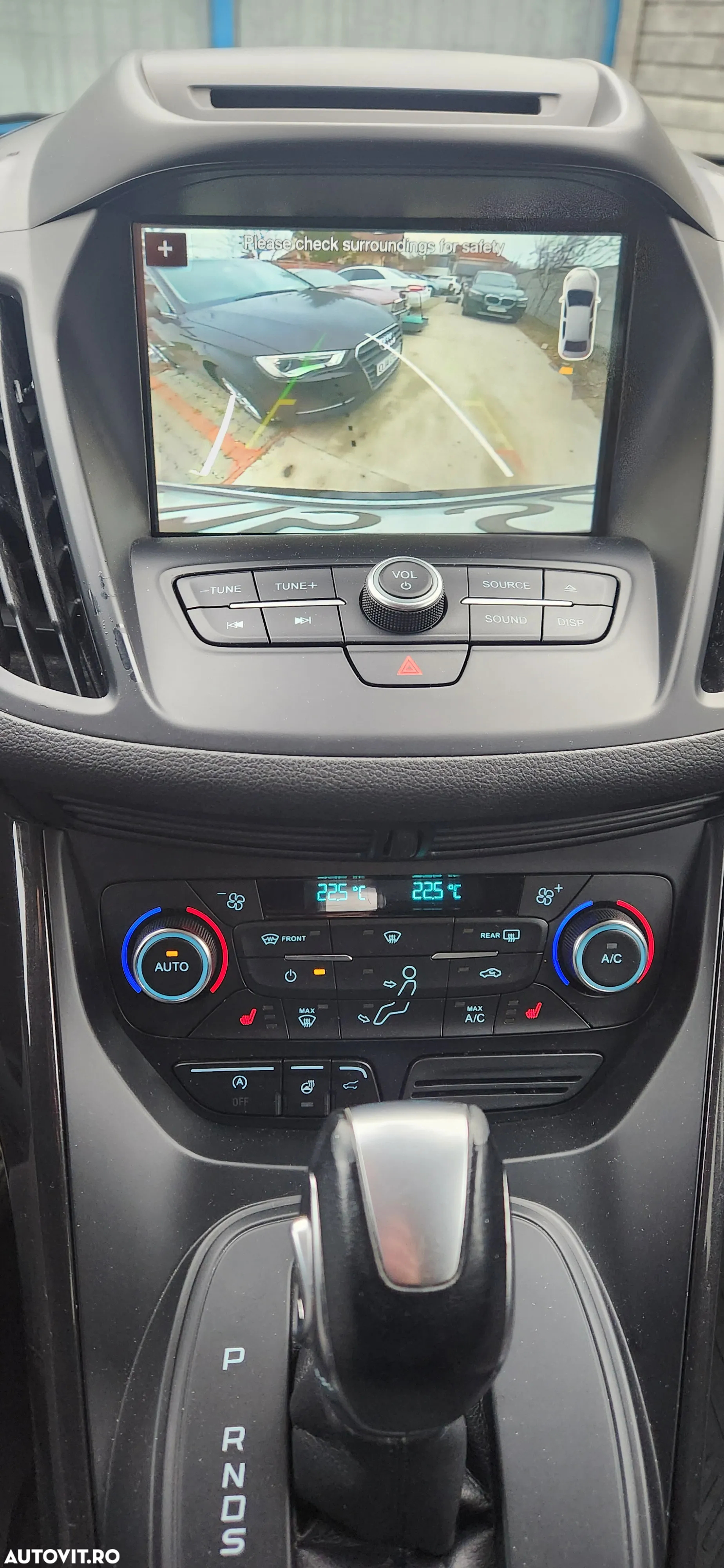 Ford Kuga 2.0 EcoBlue A8 AWD Titanium X - 4