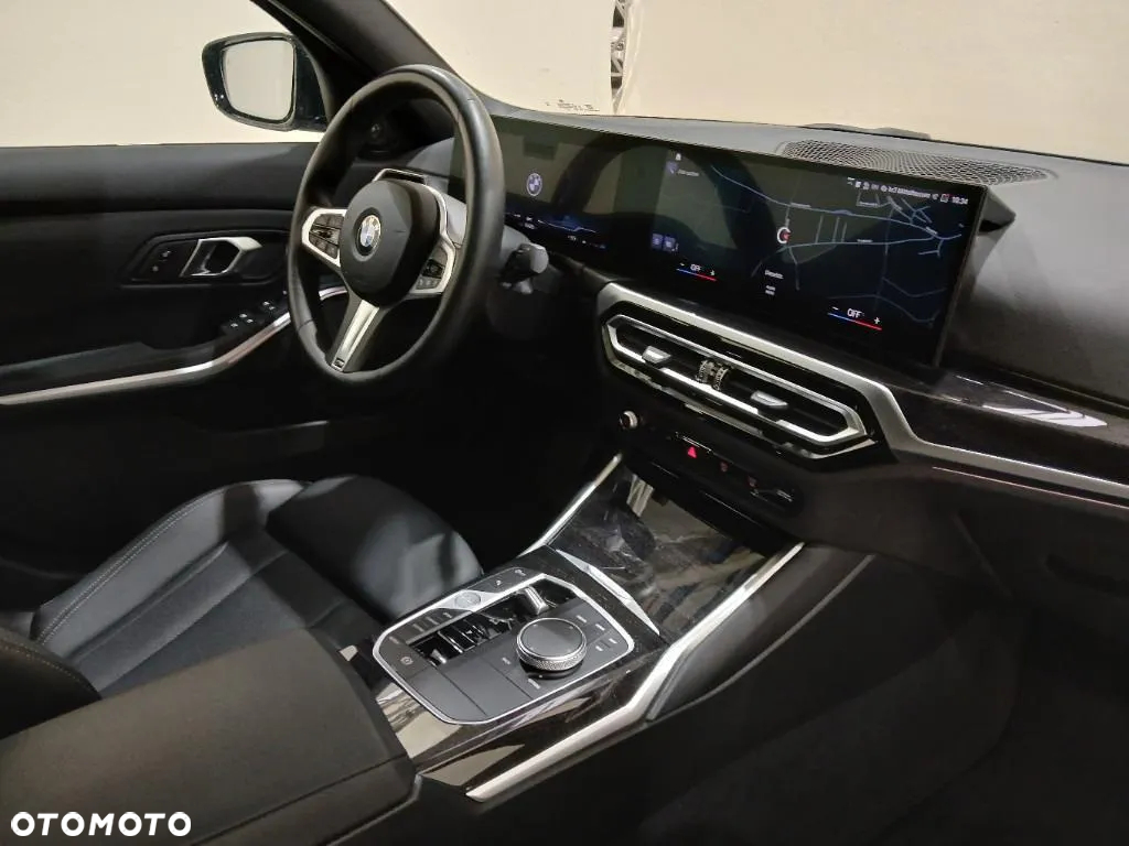 BMW Seria 3 320d Touring xDrive M Sport - 8