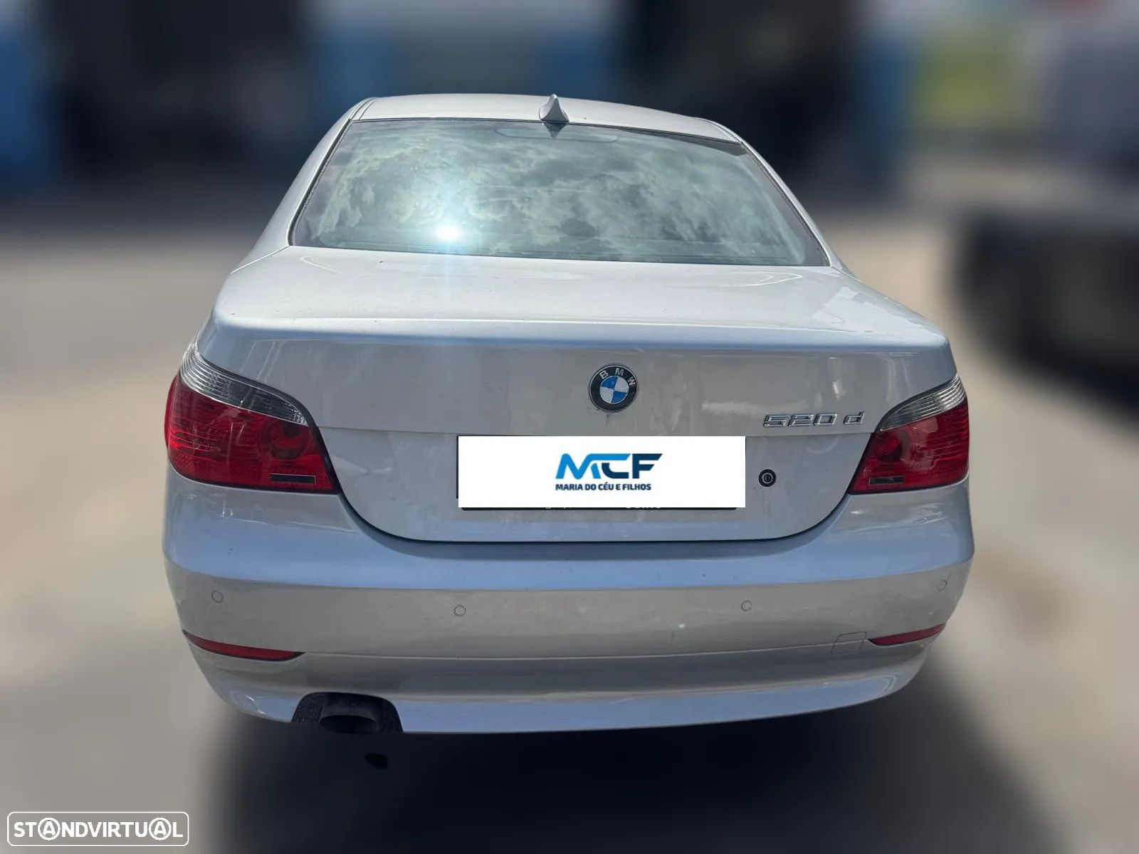 BMW E60 520 d de 2006 para peças - 1