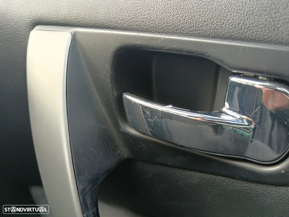 Nissan Qashqai 1.5 dCi Tekna Premium 17 - 11