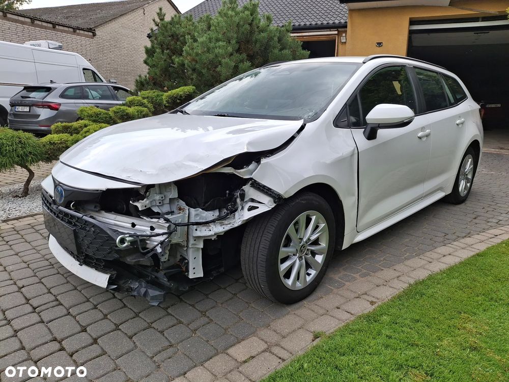 Toyota Camry 2.5 Hybrid Comfort CVT - 4