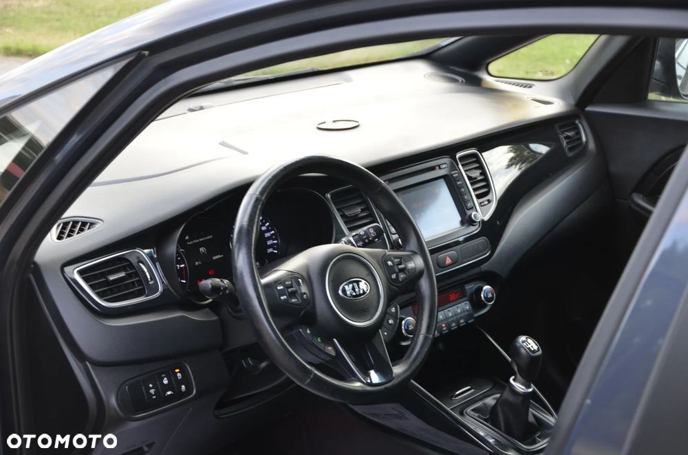 Kia Carens 2.0 GDI Edition 7 - 16