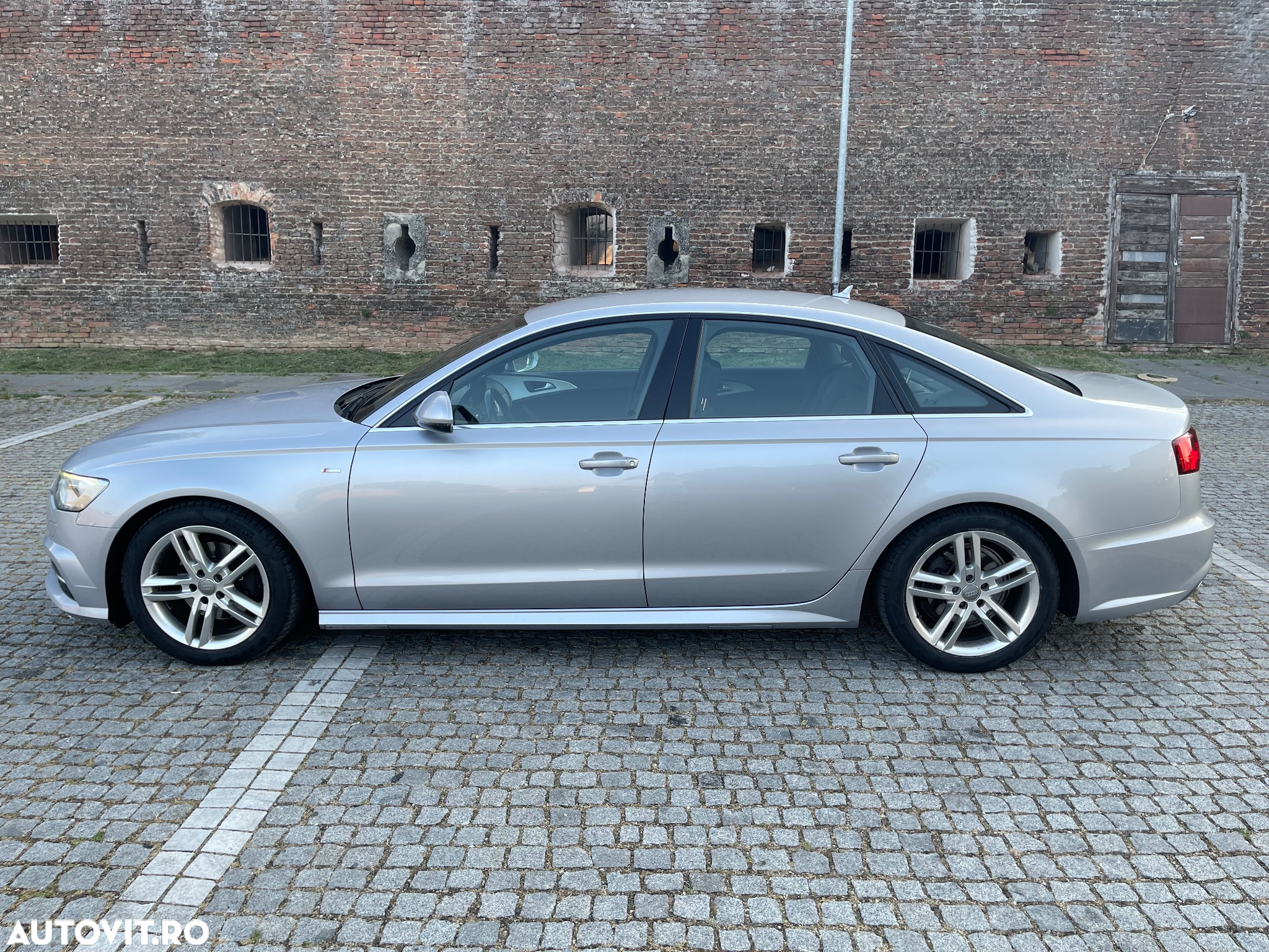 Audi A6 - 4