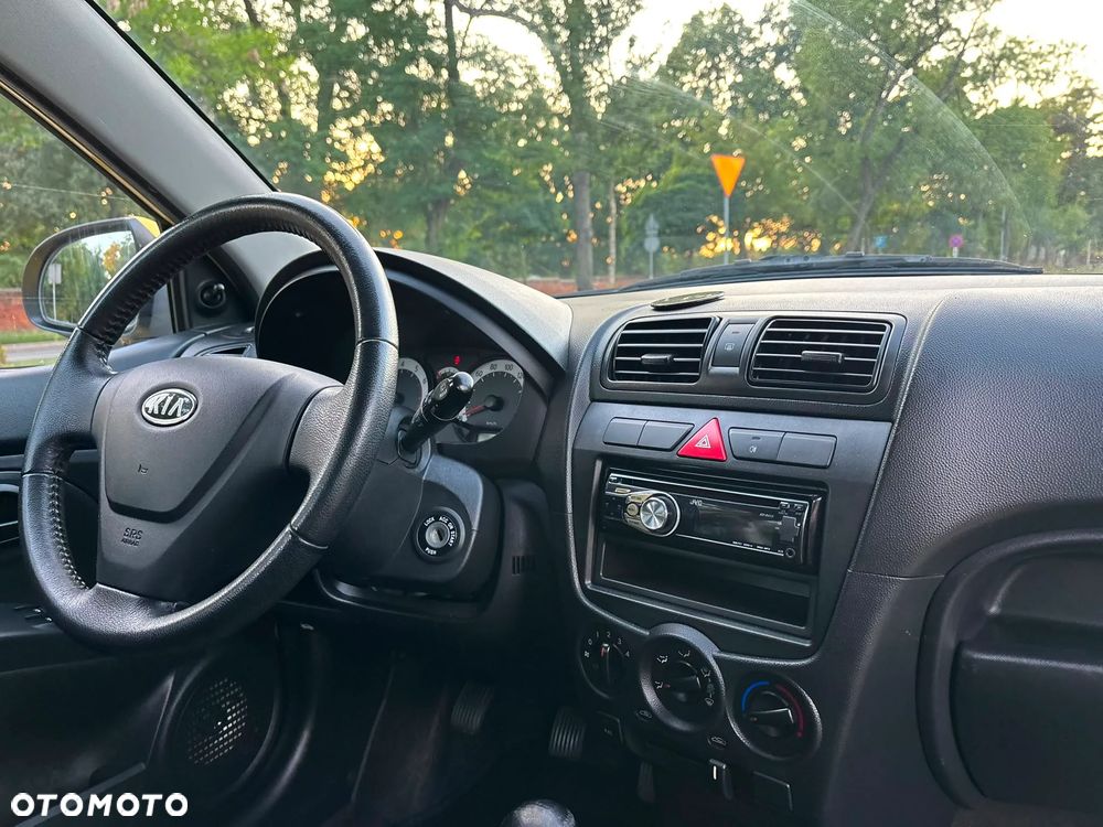 Kia Picanto - 16