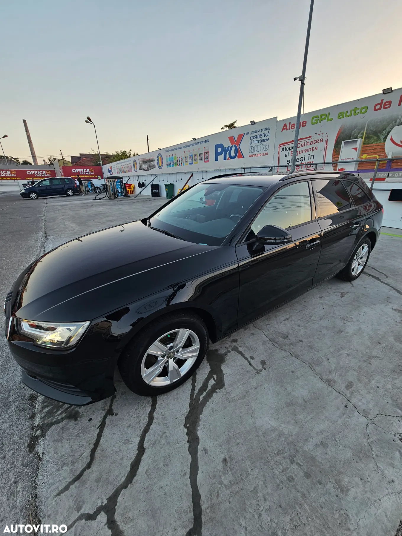 Audi A4 Avant 2.0 TDI S tronic - 14