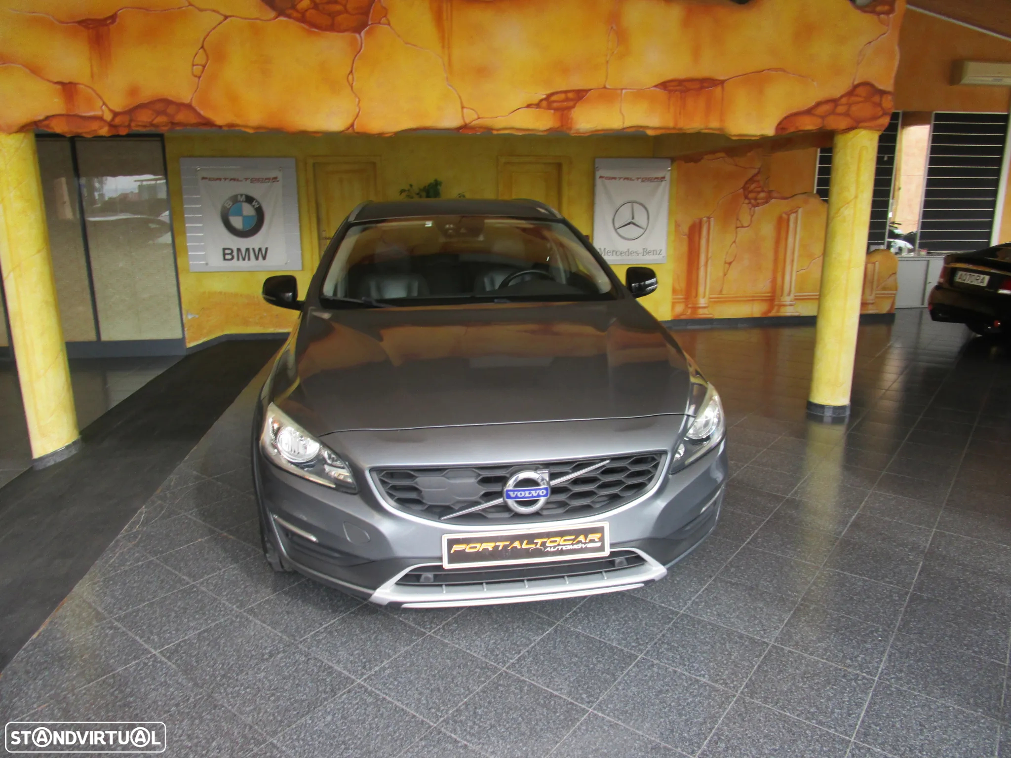 Volvo V60 Cross Country 2.0 D4 Summum Geartronic - 3