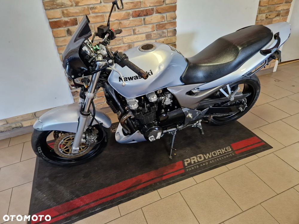 Kawasaki ZR - 8