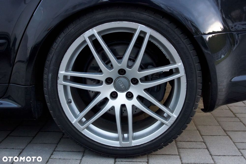 Audi RS4 Limousine - 25