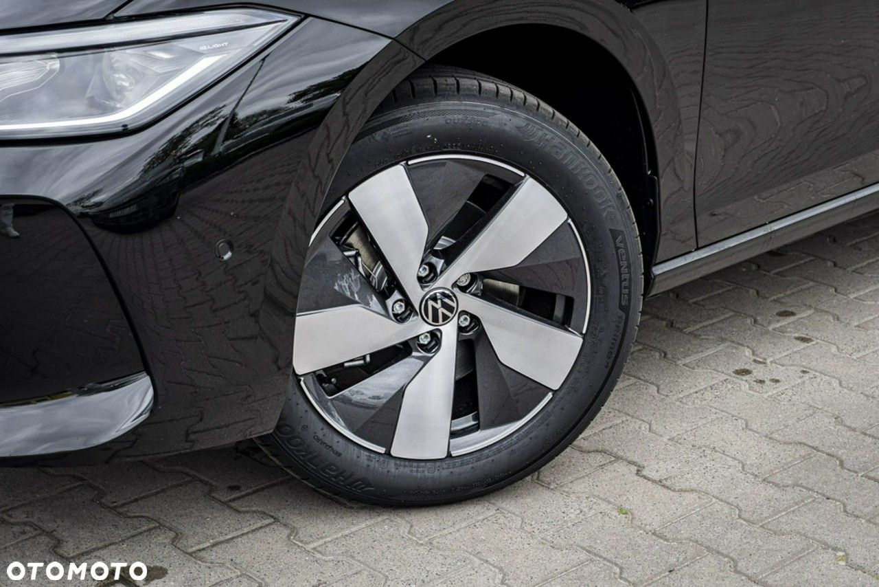 Volkswagen Passat - 4