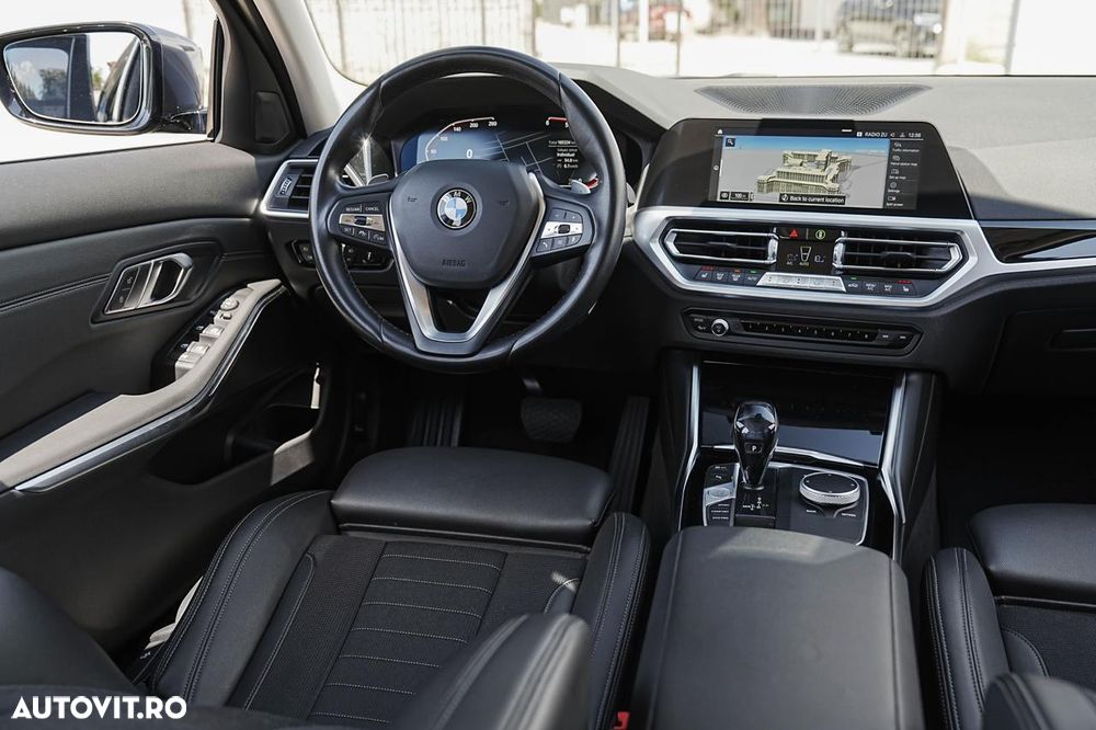 BMW Seria 3 320d Aut. Sport Line - 7