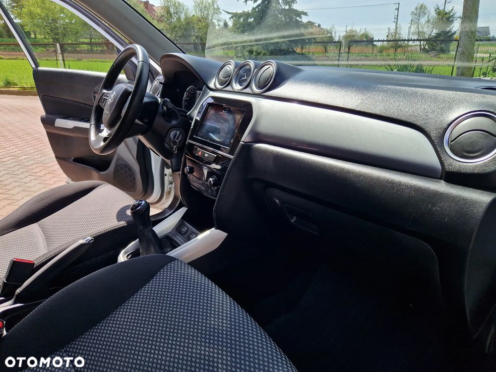 Suzuki Vitara 1.6 Premium 2WD - 28