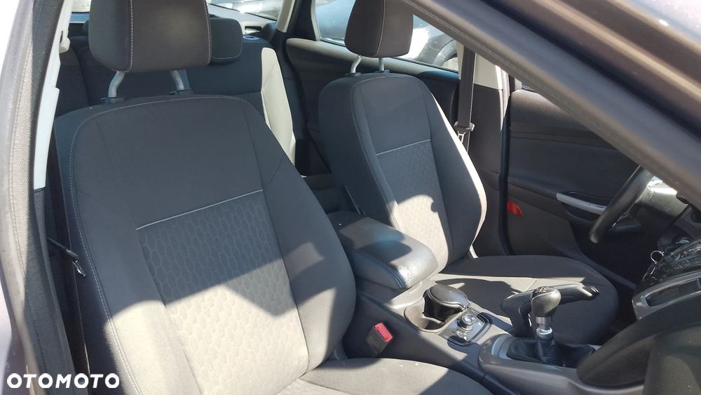 Ford Focus 1.0 EcoBoost Trend Sport - 28