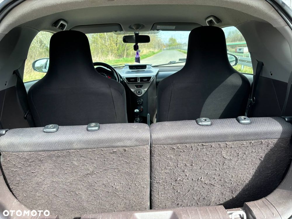 Toyota iQ 1.0 - 5