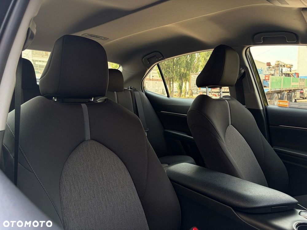 Toyota Camry 2.5 Hybrid Comfort CVT - 20