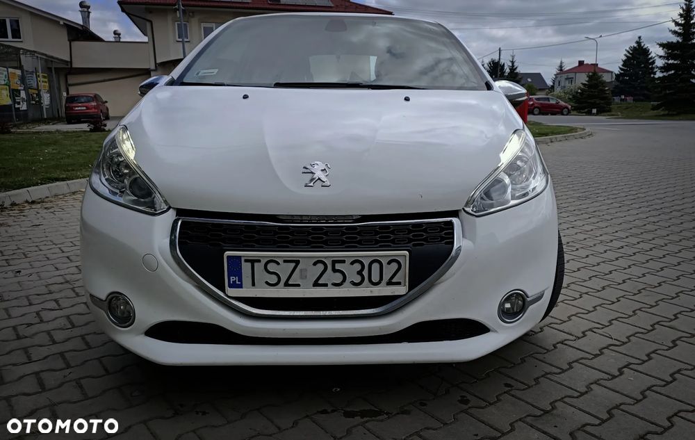 Peugeot 208 e-HDi 92 Stop&Start Allure - 5
