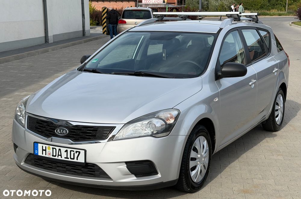 Kia Ceed - 7