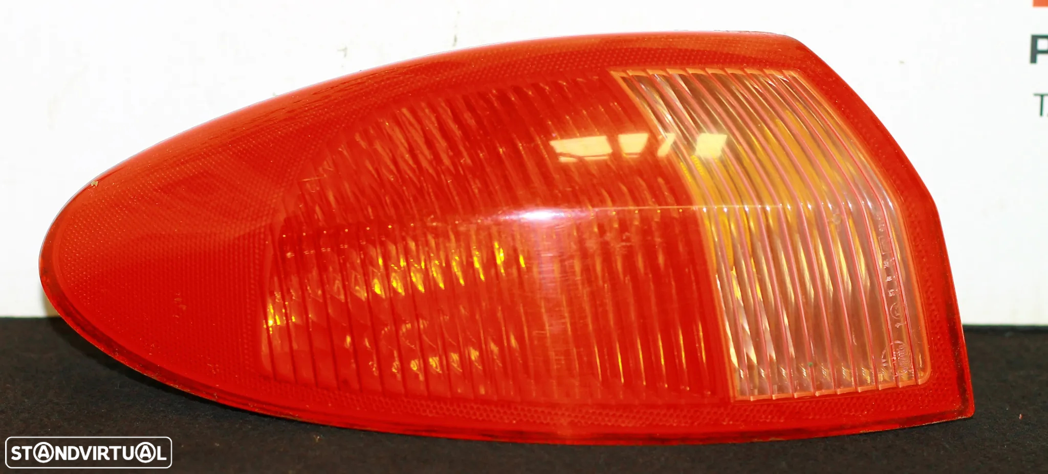 FAROLIM ESQUERDO ALFA ROMEO 147 - 2