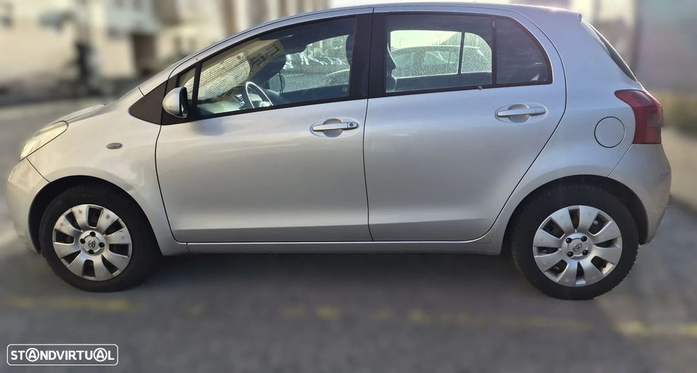Toyota Yaris - 2