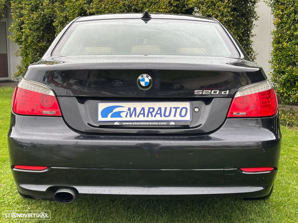 BMW 520 d Executive - 8