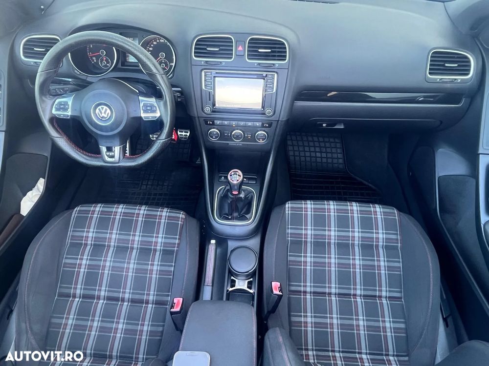 Volkswagen Golf 2.0 TSI GTI - 13
