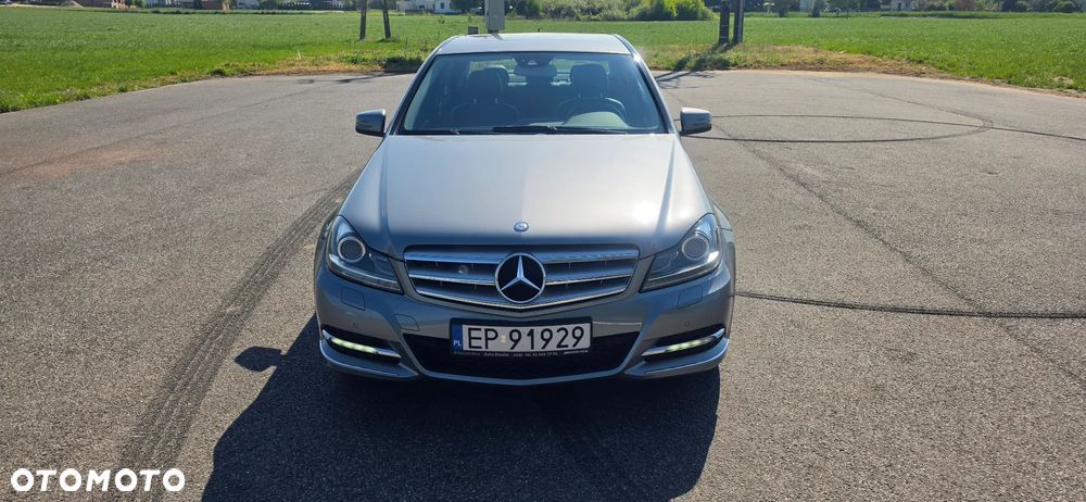 Mercedes-Benz Klasa C 220 CDI DPF Automatik BlueEFFICIENCY Avantgarde - 3