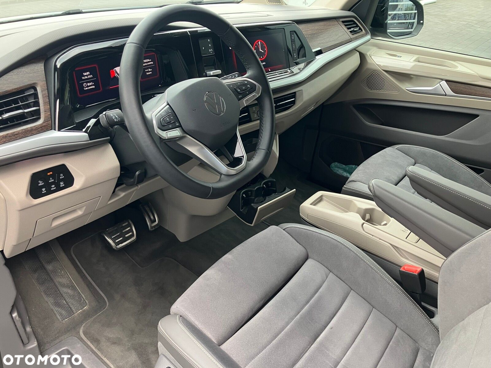 Volkswagen multivan Nowy Multivan L2 2.0 TSI 204 KM DSG 7 biegowa FWD - 7