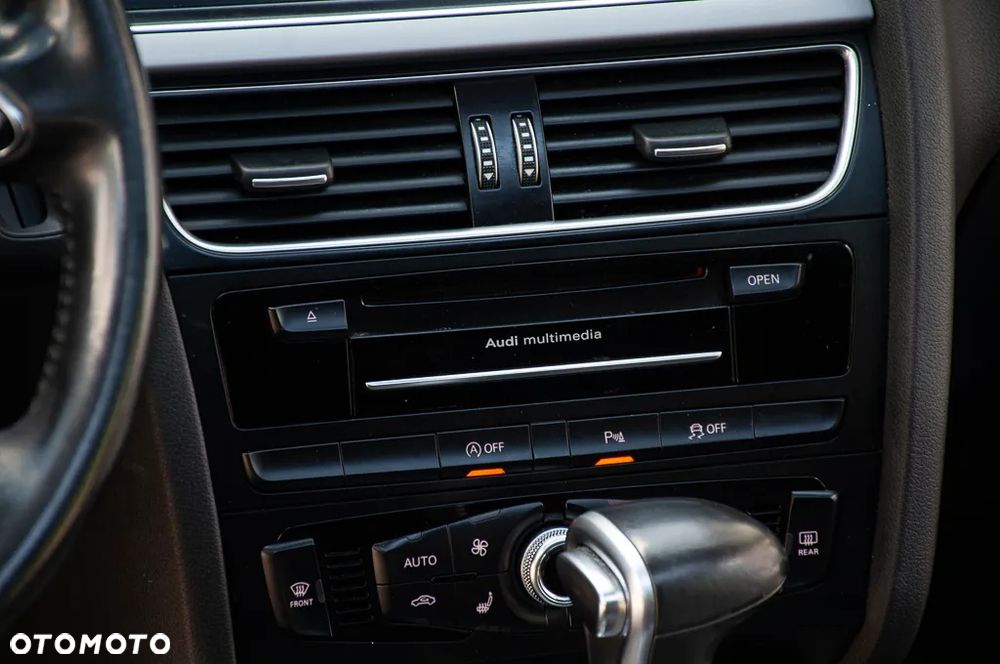 Audi A4 Avant 2.0 TDI DPF quattro S tronic Ambiente - 33