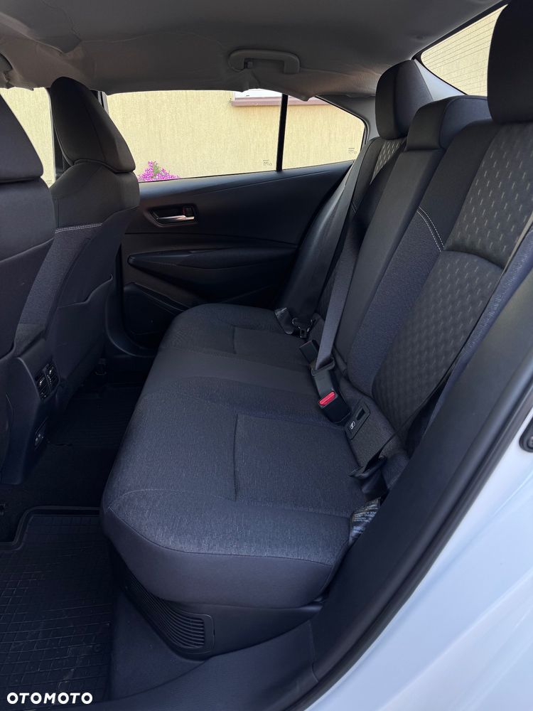 Toyota Corolla 1.8 Hybrid Style - 12