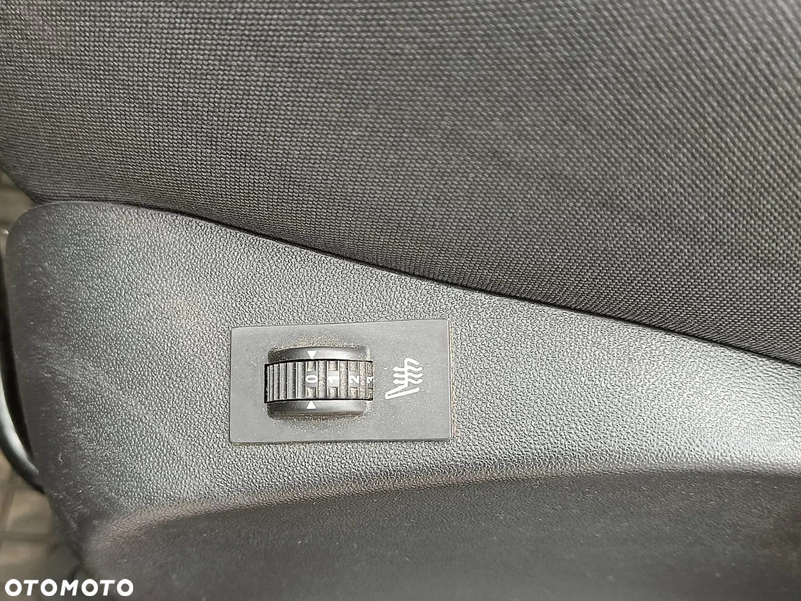 Peugeot 208 1.2 PureTech Allure - 21