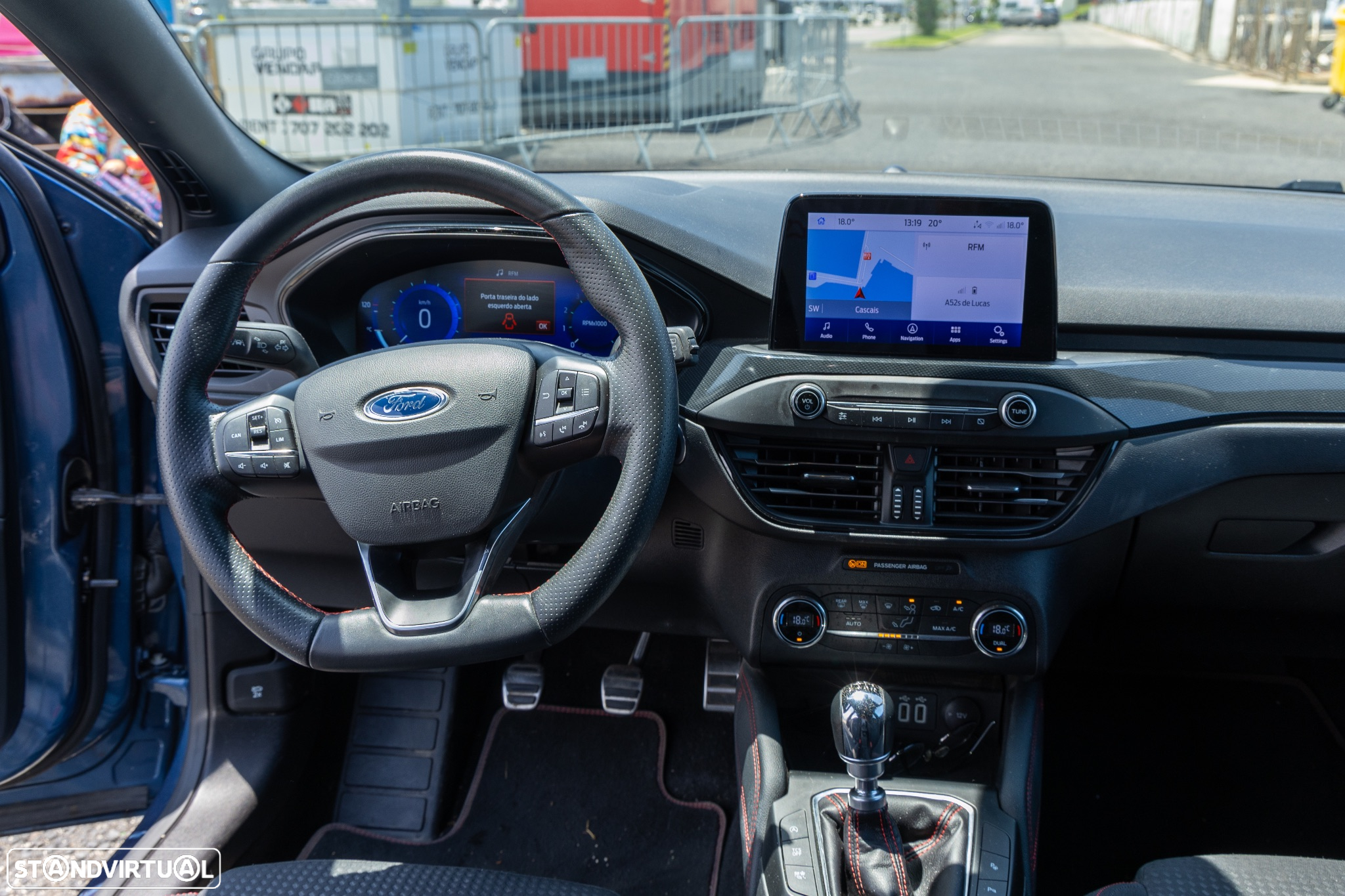 Ford Focus 1.0 EcoBoost MHEV ST-Line - 13
