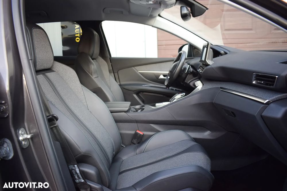 Peugeot 3008 BlueHDi 130 Stop & Start EAT8 Allure - 17