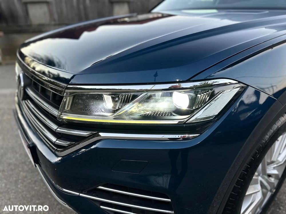 Volkswagen Touareg 3.0 V6 TDI SCR 4Motion Automatik - 15
