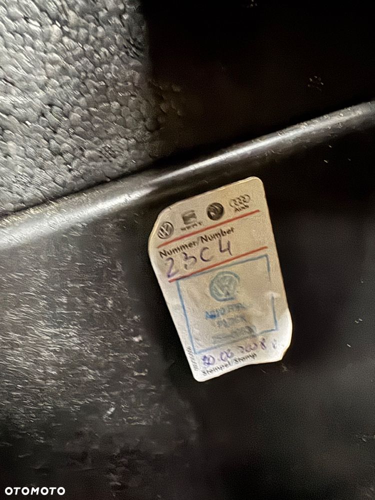 Volkswagen Passat 2.0 TDI DPF Highline - 31