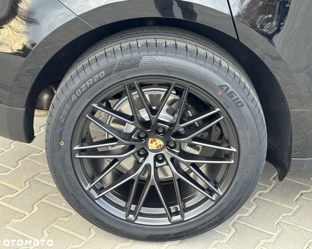 Porsche Macan - 13
