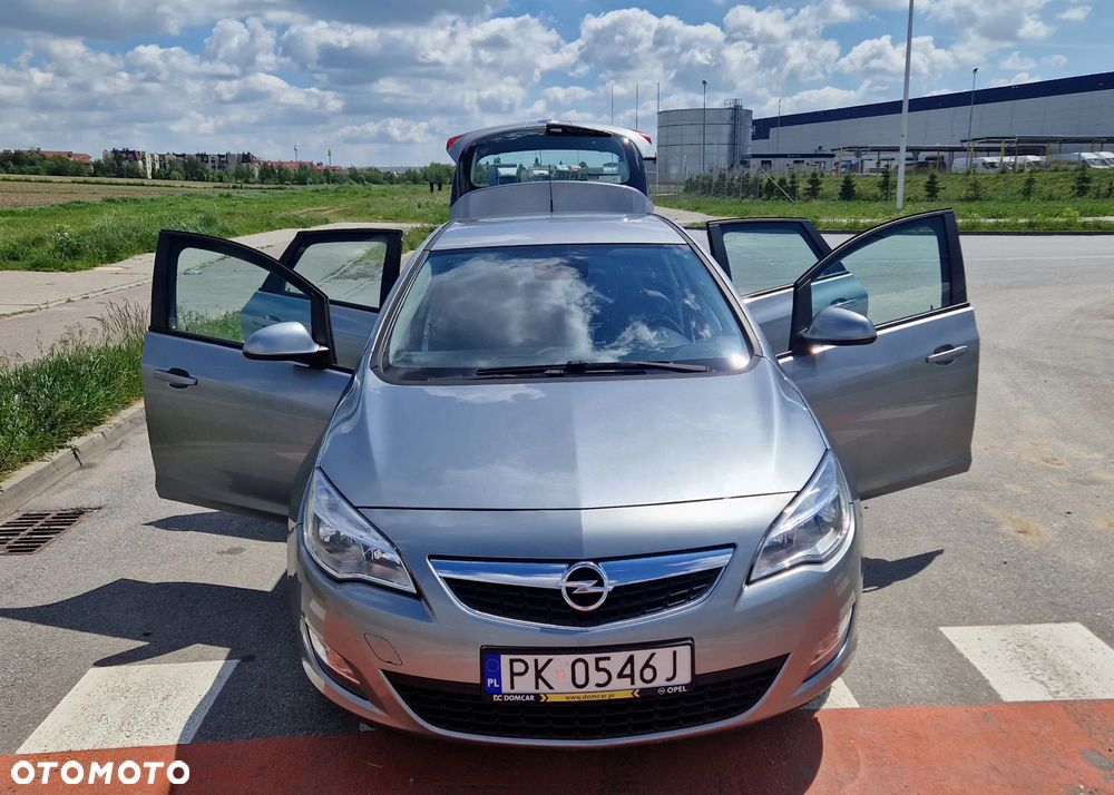 Opel Astra 1.4 Cosmo - 9